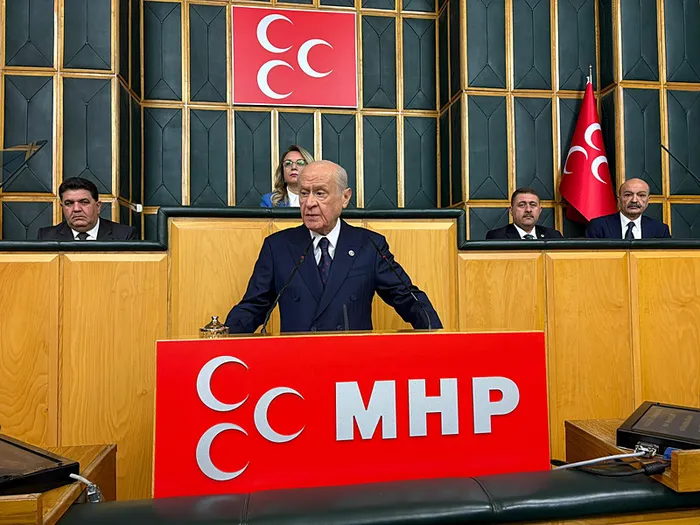 son-dakika-mhp-lideri-devlet-bahceliden-onemli-aciklamalar-1776758359839.jpg Son dakika | MHP lideri Devlet Bahçeli'den önemli açıklamalar: Geleceğimiz dijital kuşatma altında
