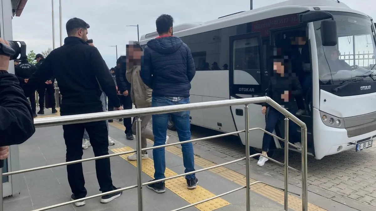 Usulsüz rapor soruşturmasına 4 tutuklama
