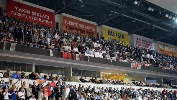 İşte Davutoğlu'nun elindeki son anket