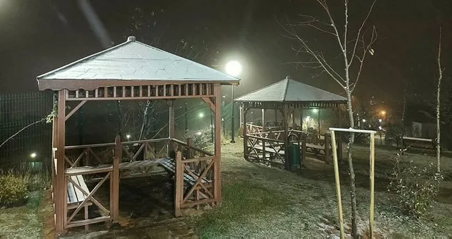 Meteoroloji uyarmıştı! Ankara'da kar yağışı başladı