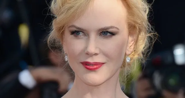 Nicole Kidman’ın kırmızı halıdaki zor anları