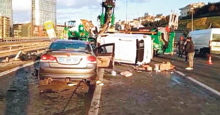 TEM Otoyolu’nda zincirleme kaza: 2 ölü