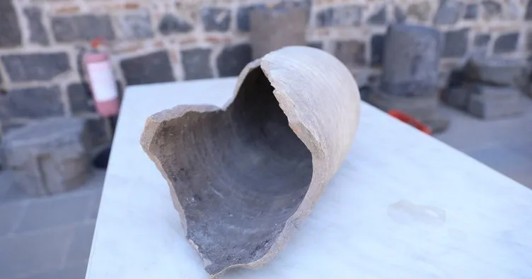 Tarihi surlarda 1700 yıllık “Amfora” bulundu
