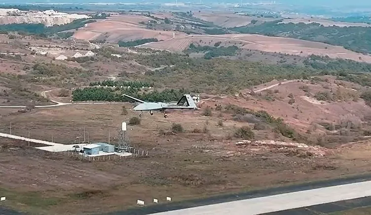 Bayraktar TB3 SİHA ikinci uçuş testini başarıyla tamamladı