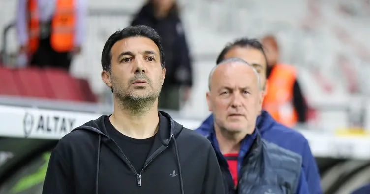 1. Lig’den düşen Altınordu’da teknik direktör Hasan Özer’le yollar ayrıldı!