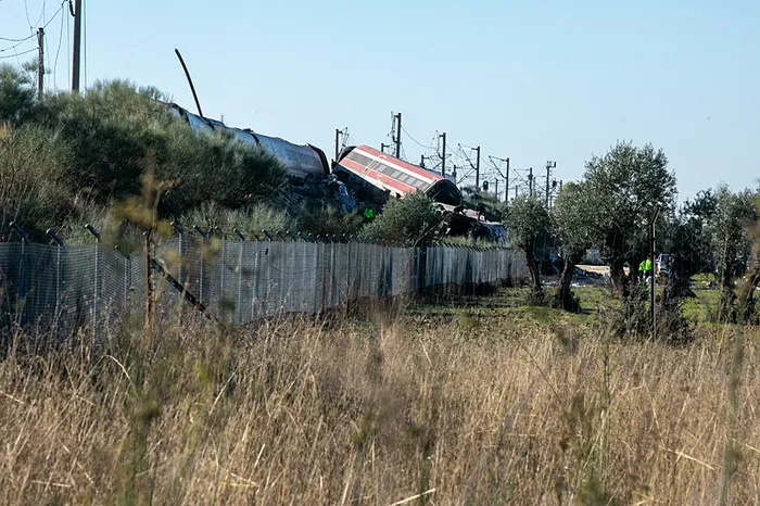ispanyada-2-tren-carpisti-39-olu-1793181655475.jpg İspanya’da korkunç kaza: İki hızlı tren çarpıştı! 46 ölü