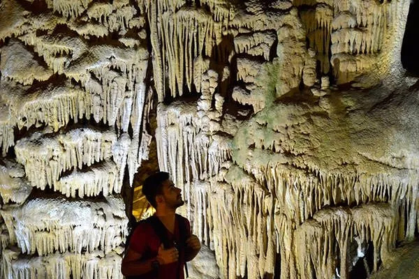 Karaca Mağarası turistlerin uğrak yeri oldu