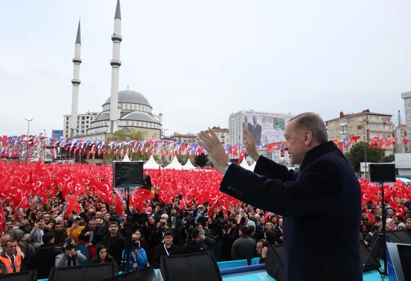 son-dakika-baskan-erdogandan-kilicdaroglunun-seccade-saygisizligina-tepki-talimati-pensilvanyadan-aliyorlar-1680449123821.jpg Son dakika | Başkan Erdoğan'dan Kılıçdaroğlu'nun seccade saygısızlığına tepki: Talimatı Pensilvanya'dan alıyorlar