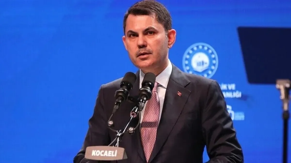 Bakan Kurum'dan Özgür Özel'e sert sözler: "Yolsuzluklarınızı örtemeyeceksiniz" haber görseli
