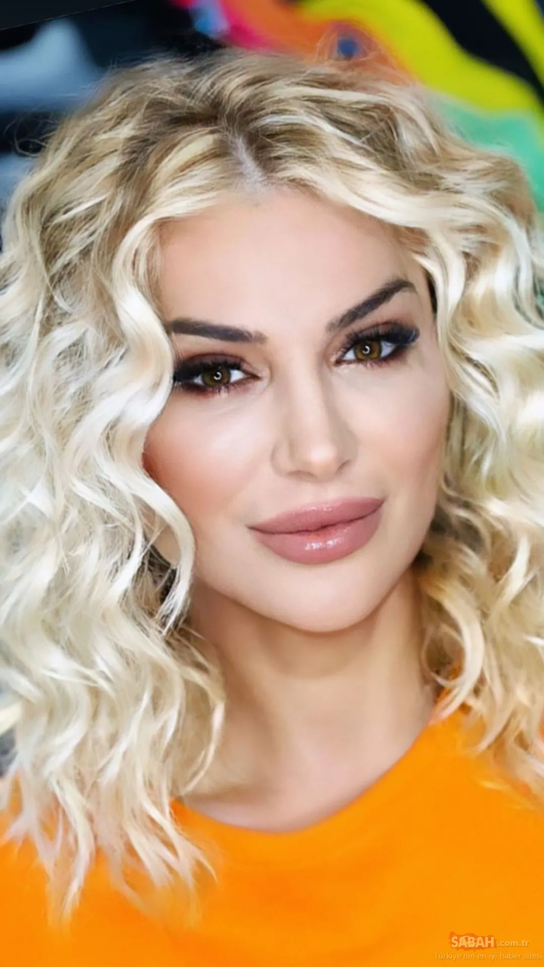 Son paylaşımı olay...Estetik harikası Songül Karlı yine yaptı ...