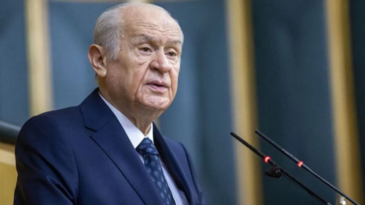 MHP Genel Başkanı Bahçeli'den AK Parti'nin Büyük Kongresi'ne özel çiçek aranjmanı