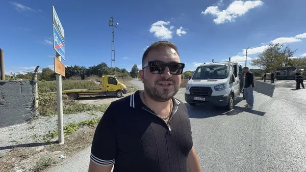 arnavutkoyde-zincirleme-felaket-viraji-alamayan-beton-mikseri-dehset-sacti-kendimizi-yol-bosluguna-atip-1789034002604.jpg