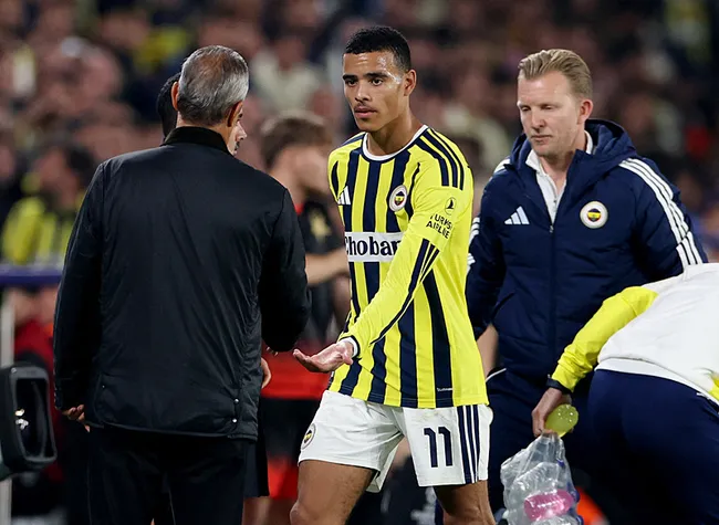 mason-greenwooddan-surpriz-istek-dirk-kuyt-ile-gorustu-1793338009515.jpg
