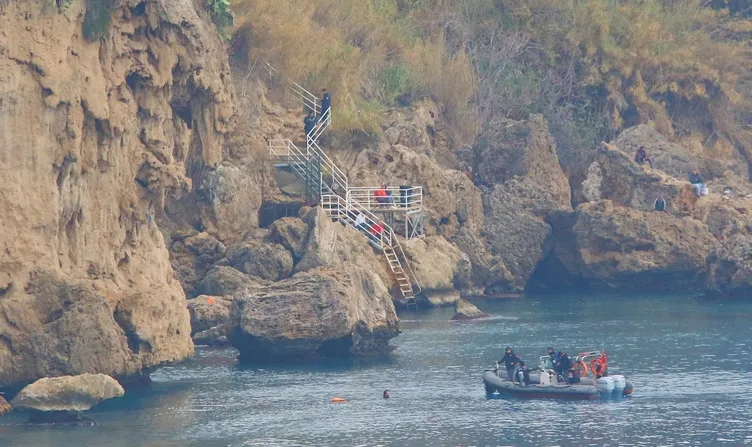 Antalya’da suya dalan dalgıçtan haber alınamadı… Endişelenen balıkçılar durumu bildirdi: Bu adam öldü herhalde…