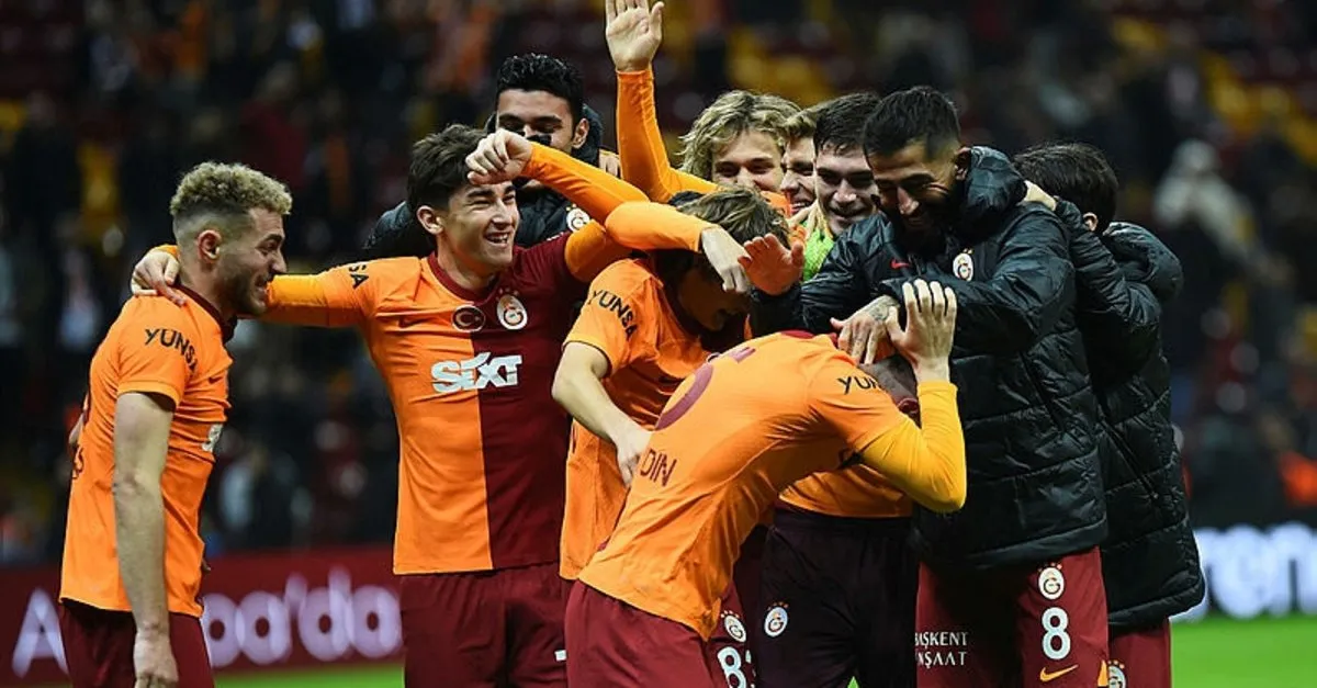 Son dakika haberleri: Galatasaray evinde Kayserispor’u ağırlıyor! Kritik maçta ilk 11’ler belli oldu…