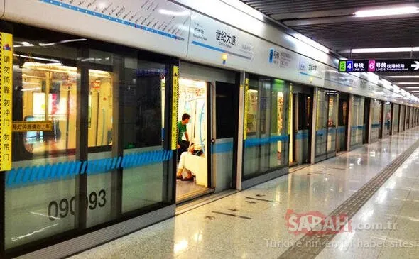 Metro istasyonlarında yeni dönem! Kart tarih oluyor! Artık metroya binerken...