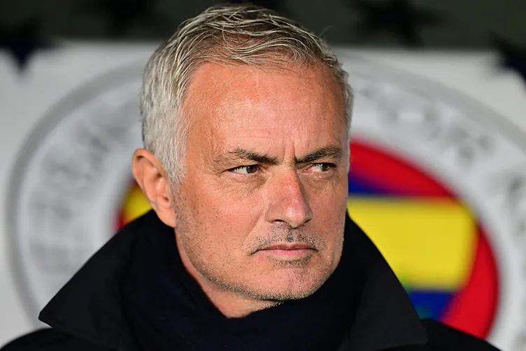 SON DAKİKA HABERİ: Fenerbahçe’de Oğuz Aydın fırtınası! Mourinho’nun yeni prensinden bir ilk...