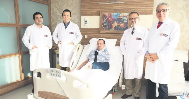 8 kiloluk tümörden İstanbul’da kurtuldu