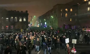 Ermenistan’da Paşinyan’a öfke dinmiyor