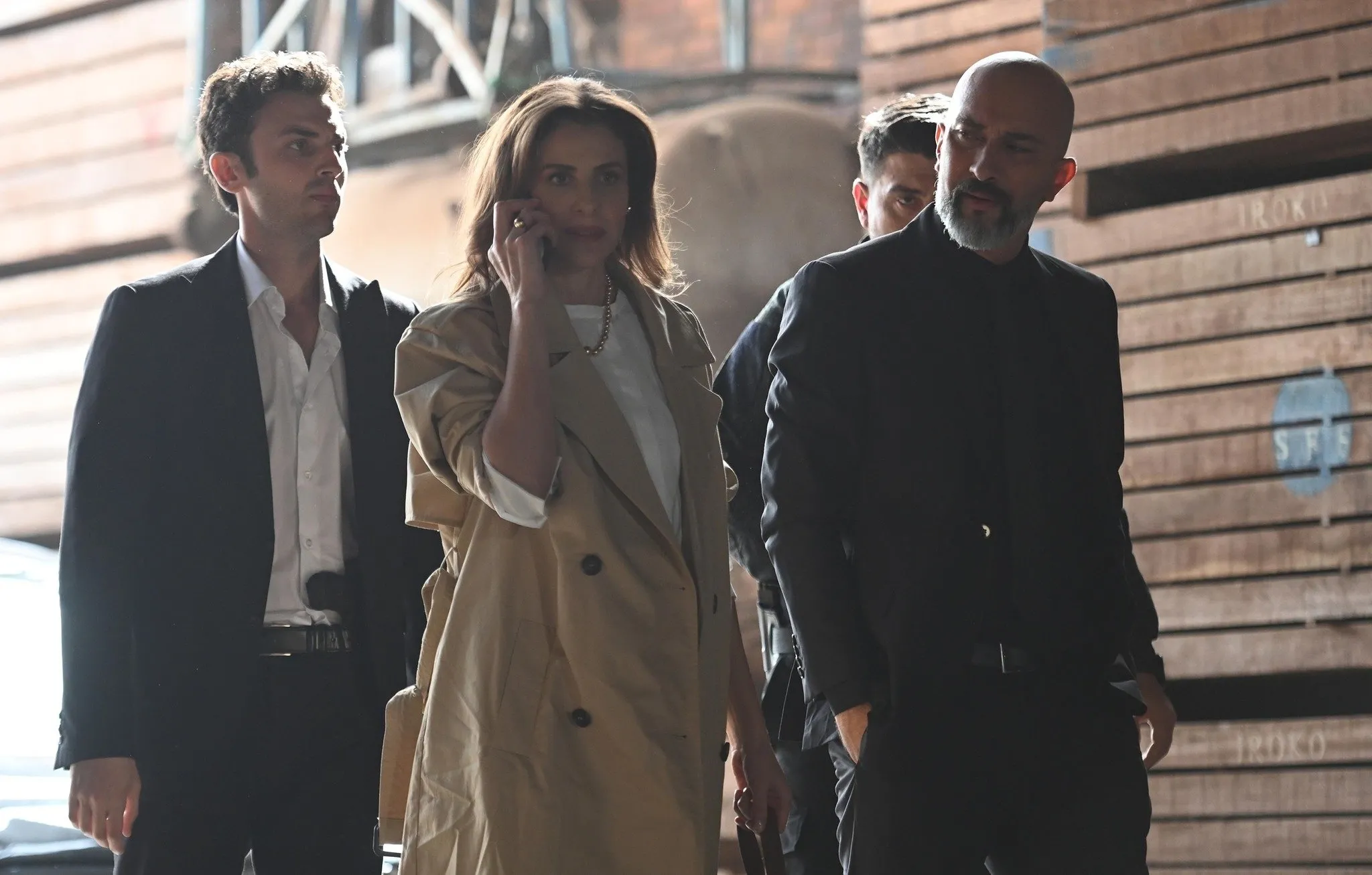 BEN BU CİHANA SIĞMAZAM LEYLA ÖLDÜ MÜ, yaşıyor mu? Silahla vuruldu! Ebru Özkan Ben Bu Cihana Sığmazam’dan ayrıldı mı, çıktı mı?