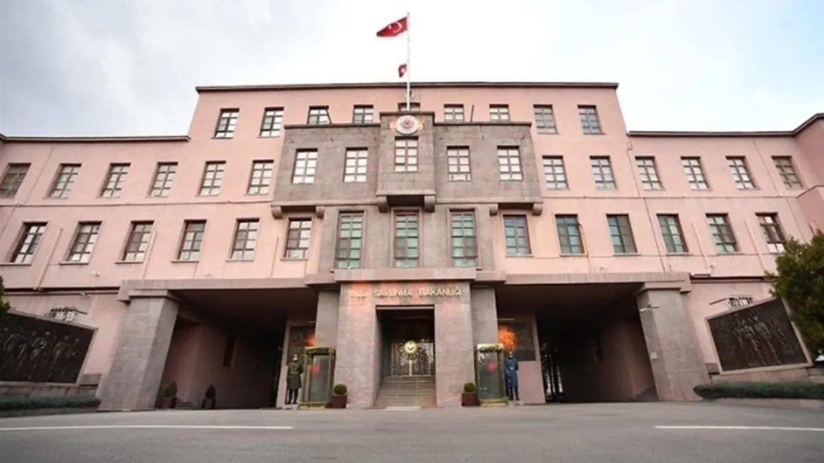 Son dakika | MSB açıkladı: İran’dan ateşlenen balistik mühimmat Doğu Akdeniz’de etkisiz hale getirildi Son dakika | MSB açıkladı: İran’dan ateşlenen balistik mühimmat Doğu Akdeniz’de etkisiz hale getirildi