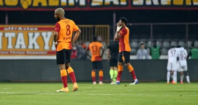 Galatasaray taraftarı Gedson'u stoperde görünce çılgına döndü! 'Onu neden gönderdiniz?'