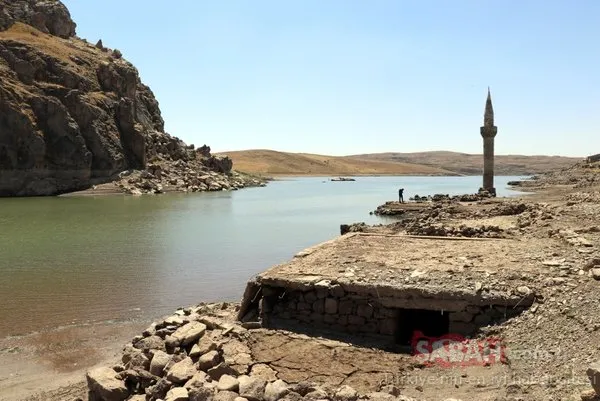 Baraj suları çekilince... Tarihi köy ortaya çıktı!