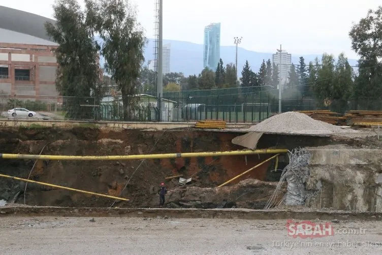 İzmir’de metro yeraltı park istasyonu inşaatında göçük