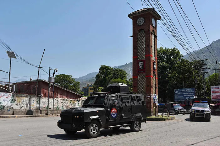 1781168377244.jpg Pakistan’da sokaklar karıştı: Gösterilerde 15 kişi öldü