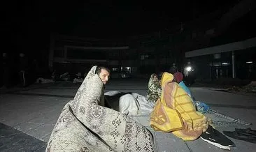 Son dakika: Depremi Düzce’de yaşayan DHA Düzce muhabiri canlı yayında gözyaşlarını tutamadı
