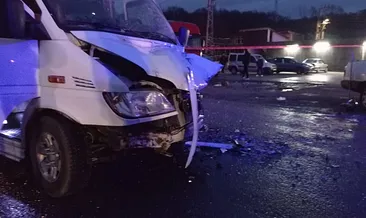 Zonguldak’ta servis minibüs ile otomobil çarpıştı: 7 yaralı! #zonguldak