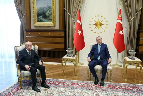 Devlet Bahçeli'den 'yerel seçim' mesajı: Kararlı tutum devam edecek