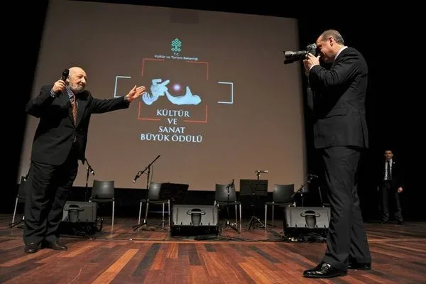 Erdoğan Ara Güler'in fotoğrafını çekti