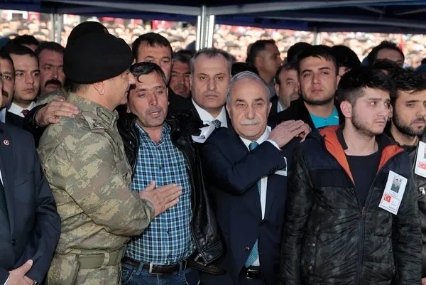 Afrin şehidi Uzman Çavuş'u Kahramanmaraş'ta 10 bin kişi uğurladı