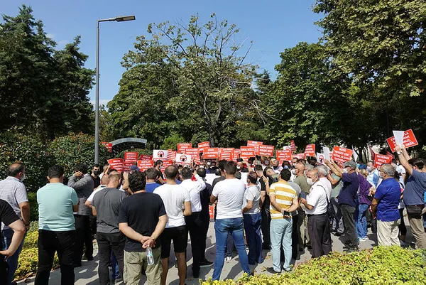 Gazete satış büfesi sahiplerinden İBB'ye kira zammı protestosu