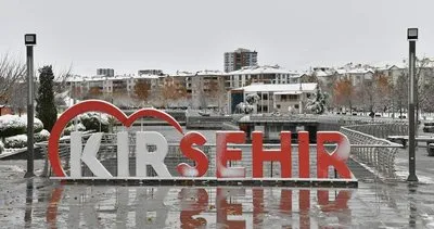 Kırşehir'de kar yağışı etkili oldu #kirsehir