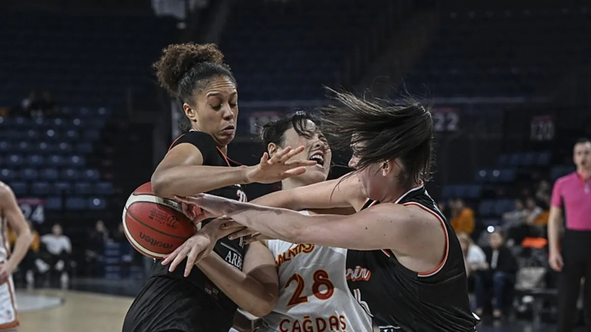 Fenerbahçe Opet’in rakibi ÇİMSA ÇBK Mersin oldu! Fenerbahçe Opet’in rakibi ÇİMSA ÇBK Mersin oldu!