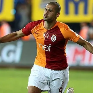 Göztepe, Eren Derdiyok'u İzmir'e davet etti