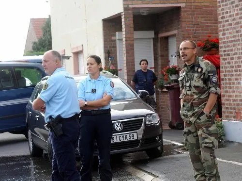 8 bebeği öldürüp gömdüler
