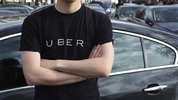 Uber ile sarı taksi polemiği! Avrupa Uber'i tartışıyor...