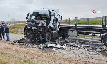Ahlat’ta iki tır çarpıştı: 1 yaralı
