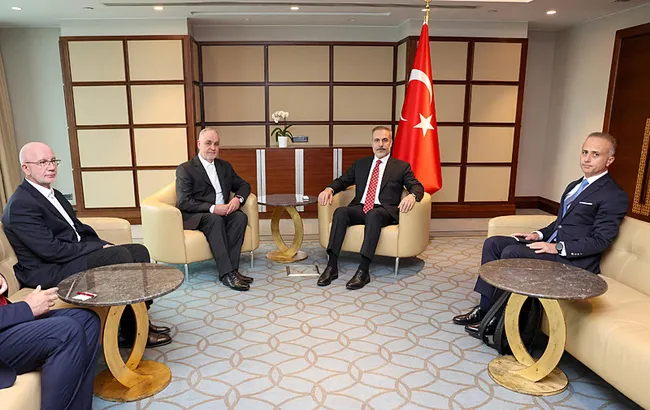 bakan-fidan-bosna-hersek-islam-birligi-baskani-ile-gorustu-1748183555792.jpeg Bakan Fidan Bosna-Hersek İslam Birliği Başkanı ile görüştü!