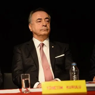 Galatasaray başkanı Mustafa Cengiz'den divanda şok tepki