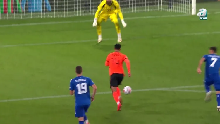MAÇ ÖZETİ İZLE | Hollanda 2-1 Sırbistan