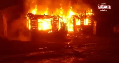 Sinop’ta tek katlı ahşap ev yangında kül oldu | Video