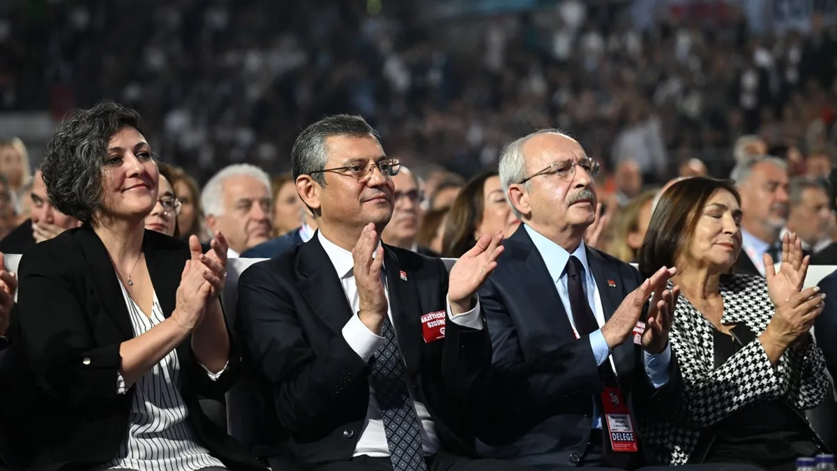 CHP’de bölünme sesleri: Kılıçdaroğlu cephesi gidişattan rahatsız! İmamoğlu için yolun sonu mu? CHP’de bölünme sesleri: Kılıçdaroğlu cephesi gidişattan rahatsız! İmamoğlu için yolun sonu mu?