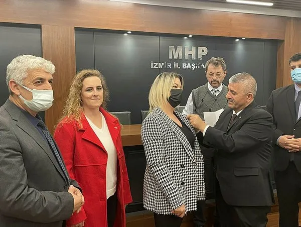iyi parti de deprem istifa eden 14 kisi mhp ye katildi son dakika haberler