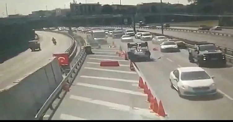 Avrasya Tüneli girişinde otomobil takla attı