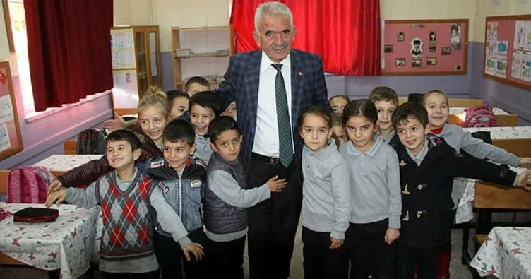 Sarıidris Belediye Başkanı Ramazan Pala’dan, okul ziyareti