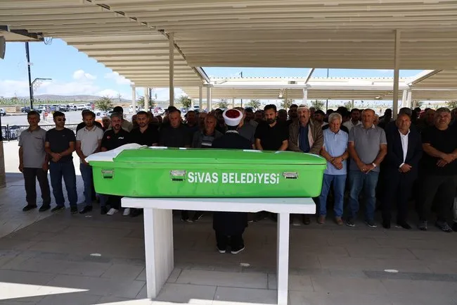 2 çocuk annesi Gülsüm Türkkahraman'ın acı sonu: Organları 4 kişiye umut  oldu! - Yaşam Haberleri